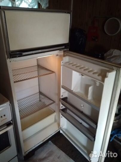 Холодильник бу