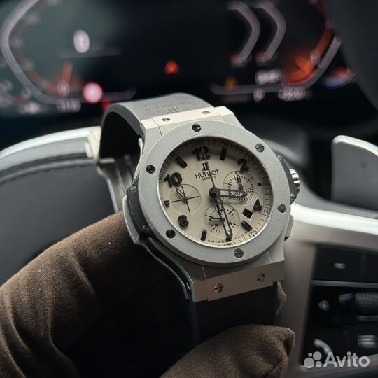 Часы Hublot big bang 44mm titanium