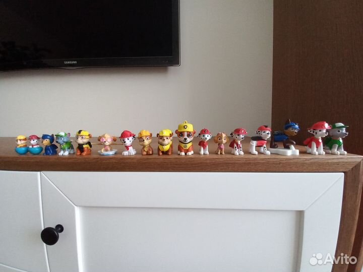 Фигурки персонажей