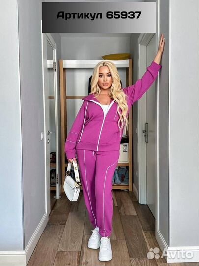 Костюм спортивный женский