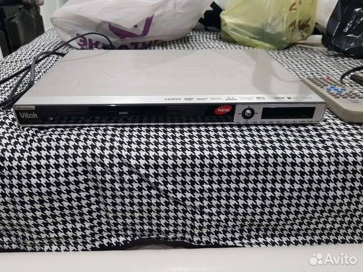 Dvd плеер vitek б.у. с караоке