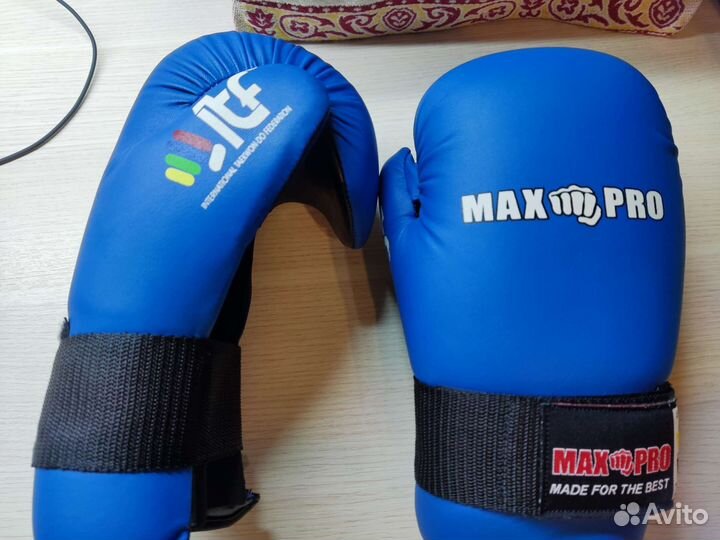 Перчатки для тхэквондо