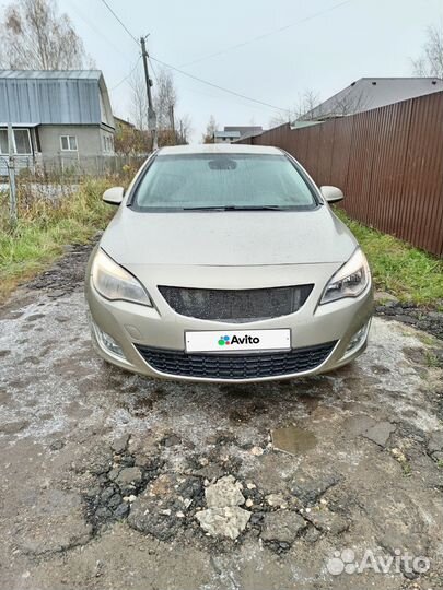 Opel Astra 1.6 AT, 2012, 140 000 км
