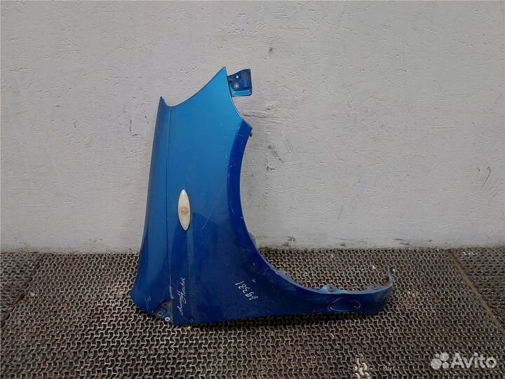 Крыло Toyota Yaris, 2003