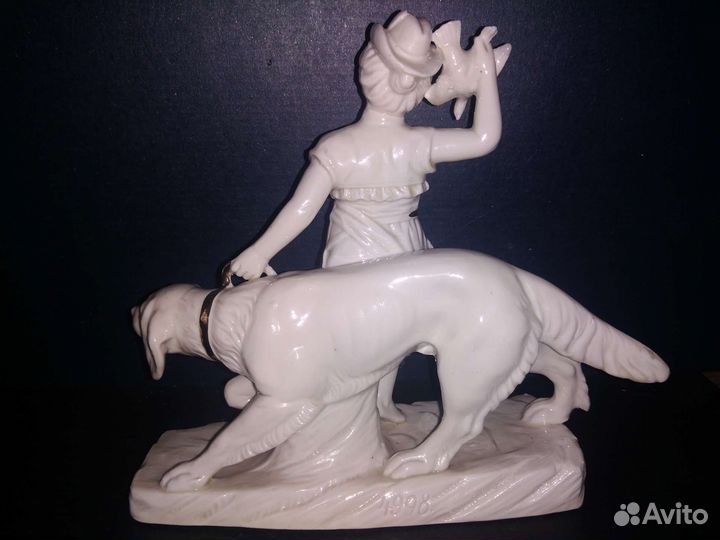 Фарфороая статуэтка германия