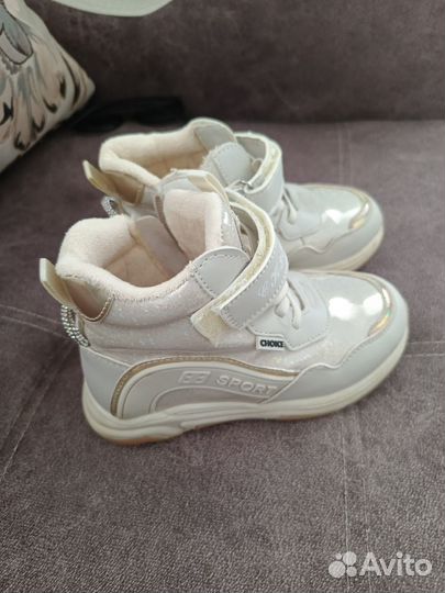 Ботинки демисезонные для девочки 28 размер