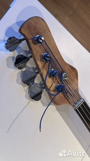 Бас гитара безладовая, кастом