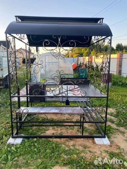 Беседка мангал с крышей