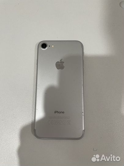 iPhone 7, 32 ГБ