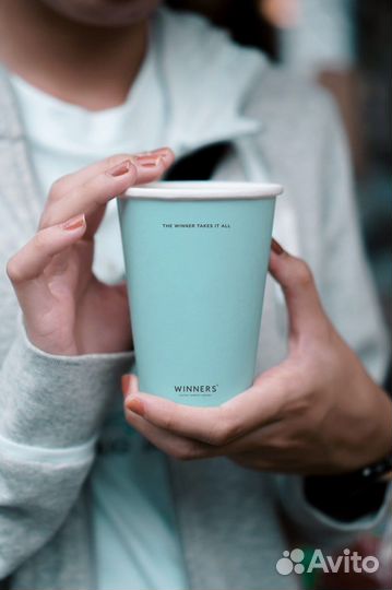 Бариста в кофейню