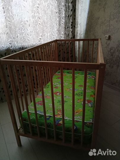 Детская кроватка
