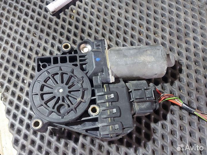 Моторчик стеклоподъемника задний левый Audi A6