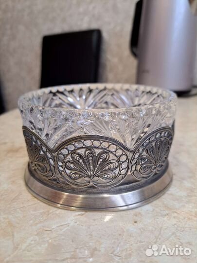 Мельхиоровая подставка под конфетницу, сахарницу