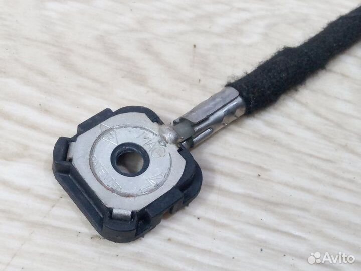 Проводка антенны Renault Logan седан K4M 2014