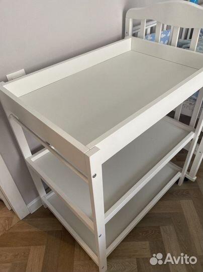 Пеленальный столик