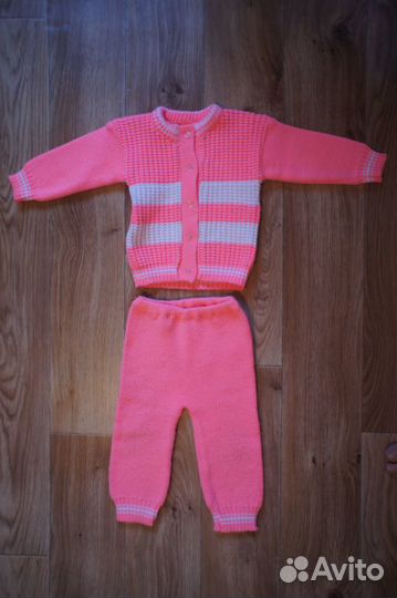 Костюм, свитер и жилетка на девочку