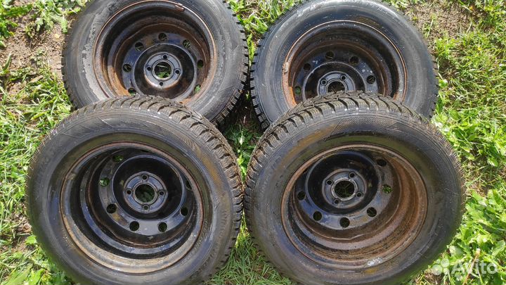 Hankook Winter I'Pike RS2 W429 185/70 R14 92T