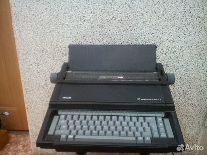 Электрическая пишущая машинка