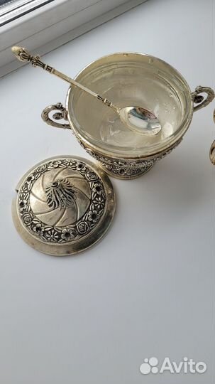 Набор сахарница и ложечки на подставке