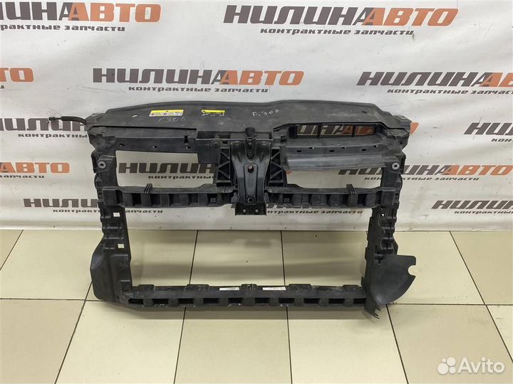 Панель передняя VW Гольф 6