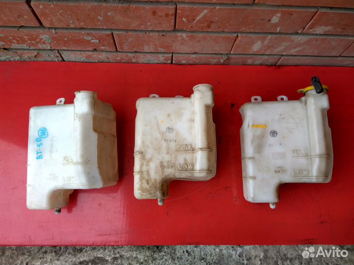 Бачки расширительные Ford Ranger Mazda BT 50