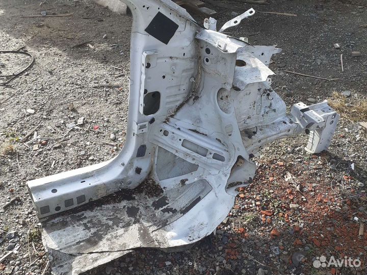 Ланжерон передний левый Chevrolet Aveo T300