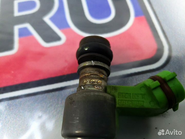 Форсунка топливная Toyota Avensis AZT250 1AZ-FSE