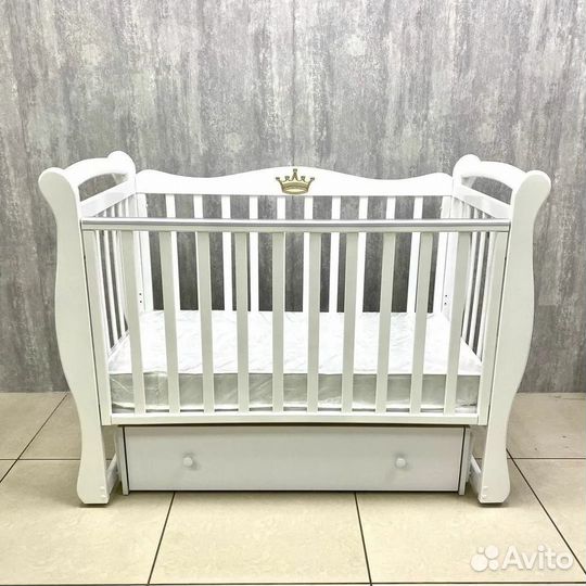 Кроватка для новорожденных с ящиком