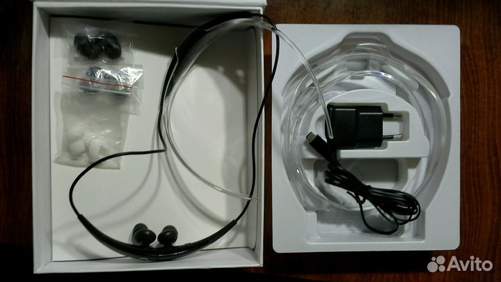 Стереогарнитура Bluetooth samsung (Gear circle)