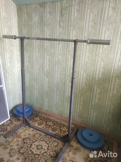 Скамья для жима со стойками для приседа