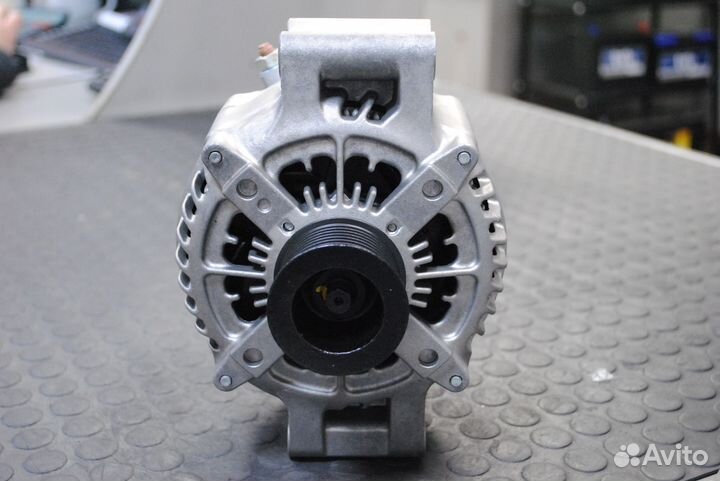 Генератор BMW X5 E70, X6 E71, F10, F30 3.0i