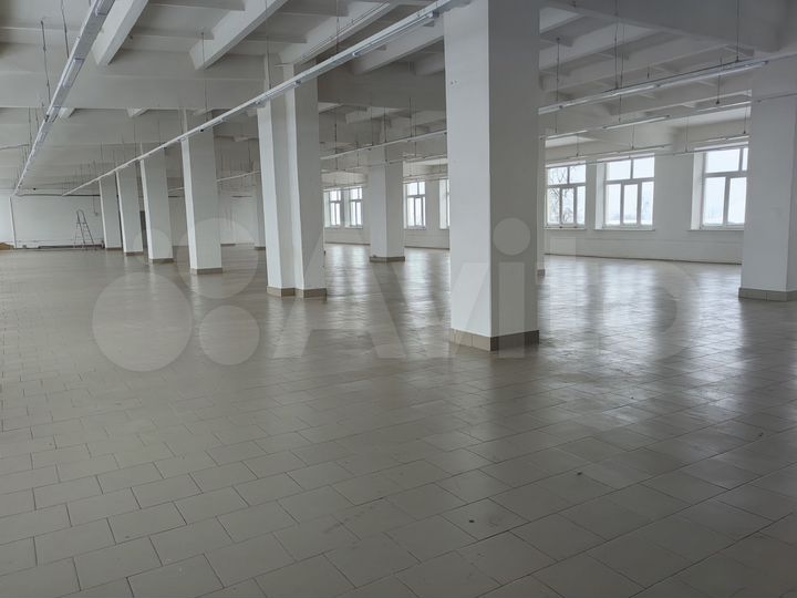 Свободного назначения, 675 м²