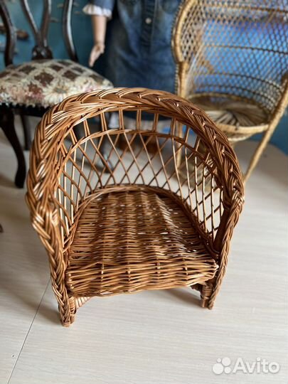 Стулья для кукол