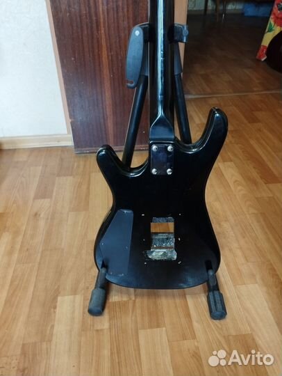 Электрогитара суперстрат, дрова, Корея, 87г