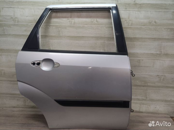 Дверь задняя правая Ford Focus 1 универсал