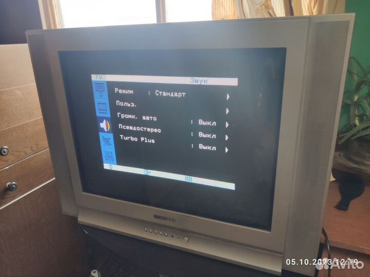 Samsung CS-29K5MQQ