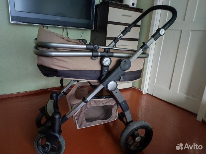 Коляска для новорожденных