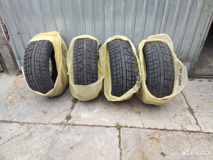 Yokohama 704R 285/60 R18