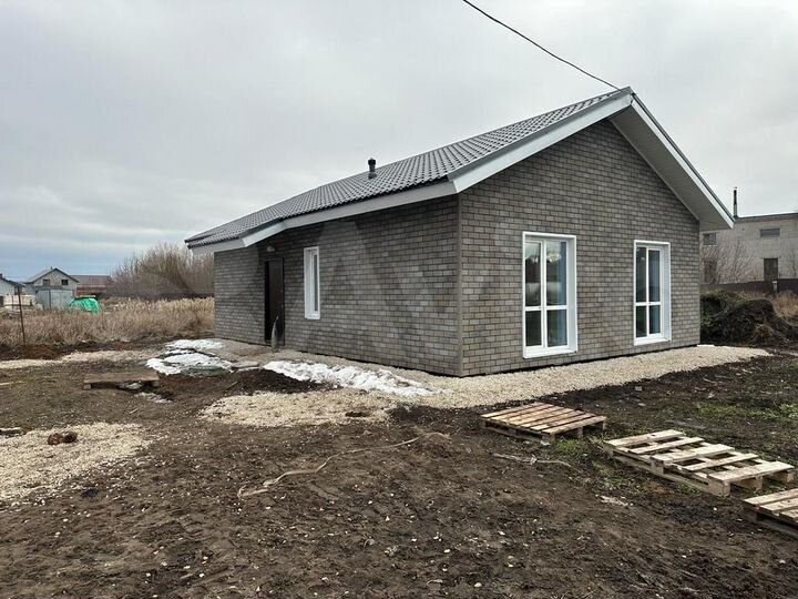 Дом 90 м² на участке 5 сот.