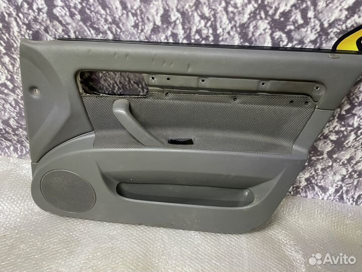 Обшивка двери передней правой Lacetti Лачетти седа