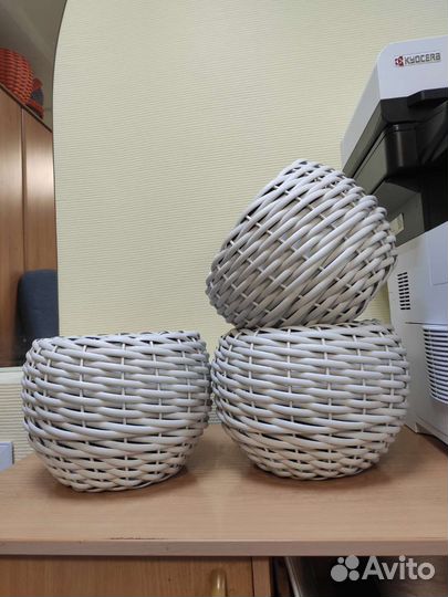 Кашпо для цветов. Ротанг