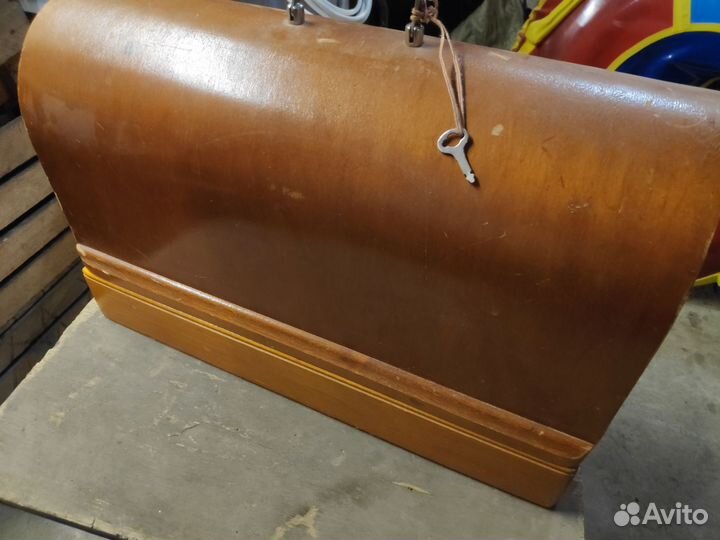 Швейная машина пмз им. Калинина