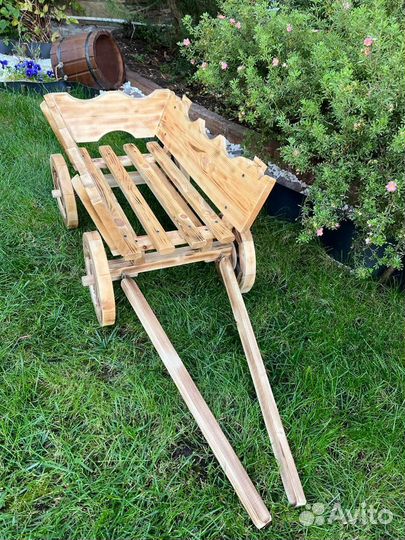 Тележка деревянная