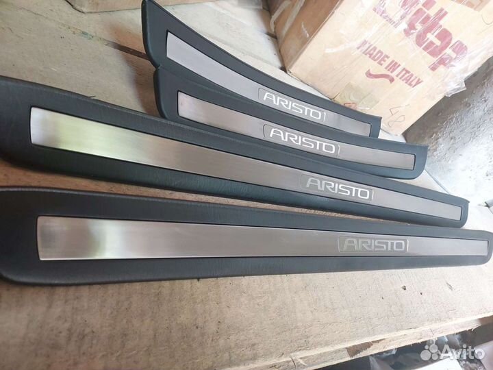 Накладки на пороги