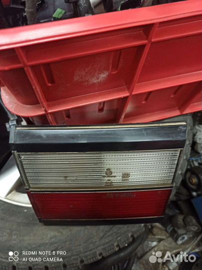 Пассат В3 (универсал) Фонарь правый (333 945)