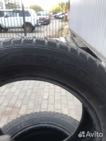 Nokian Tyres Hakkapeliitta 5 215/60 R16