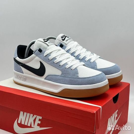 Кроссовки Nike SB Dunk Low