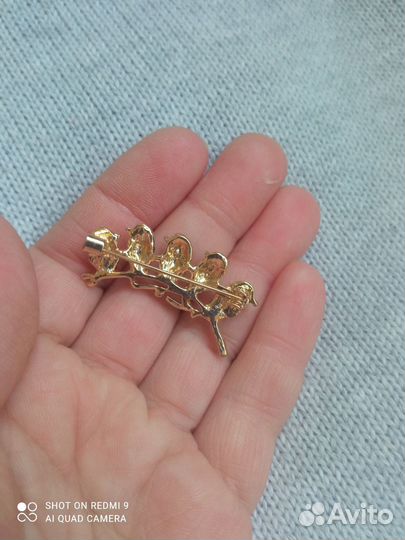 Брошь Значок Новый