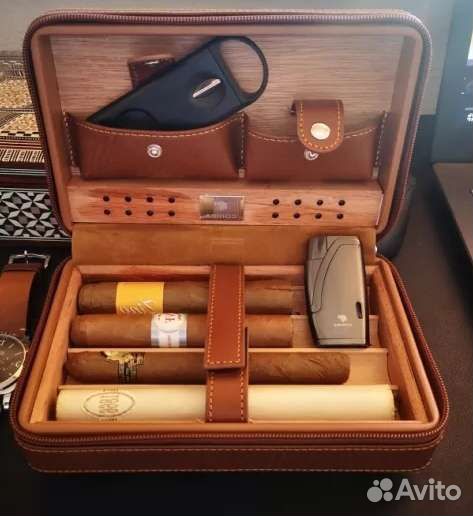 Хьюмидор шкатулка для сигAR