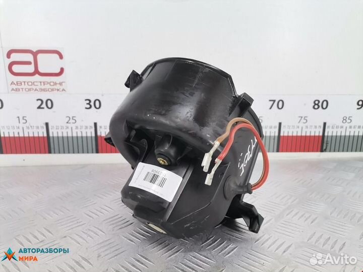 Моторчик печки Opel Omega B рест. 2001 90541102